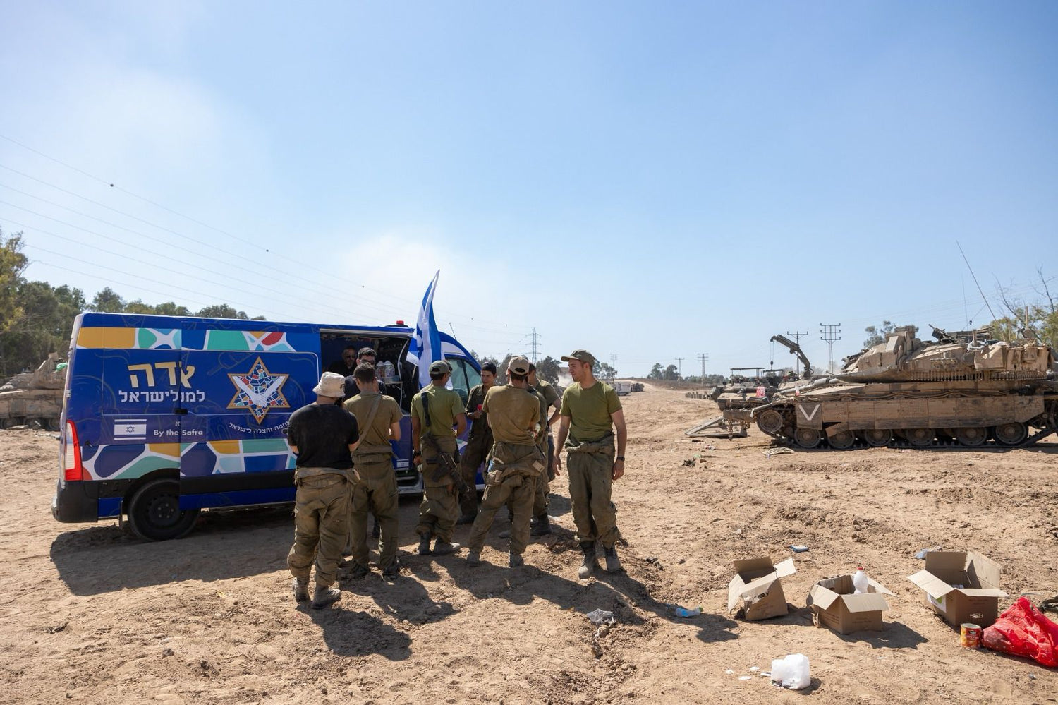 גלידה לחיילים בעוטף עזה - רגעים של מתיקות בין קרב